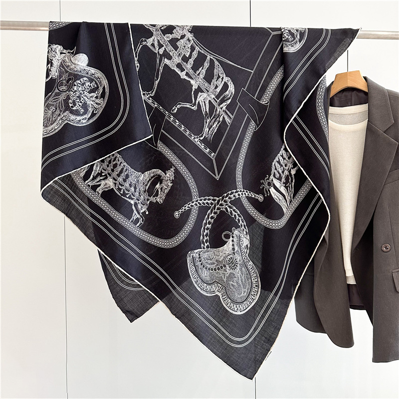 Sciarpa in misto seta di lana  - Cashmere Scarf recensione e prezzo