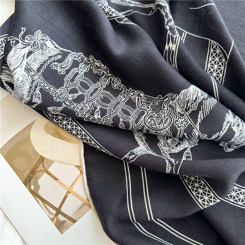 Sciarpa in misto seta di lana  - Cashmere Scarf recensione e prezzo